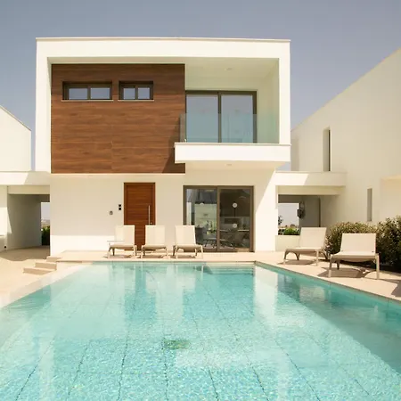 Villa Phaedrus Living: Serenity Waves No.11 Larnaca